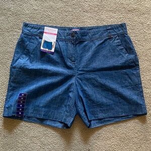 NWT Isaac Mizrahi New York Tailored Denim Shorts